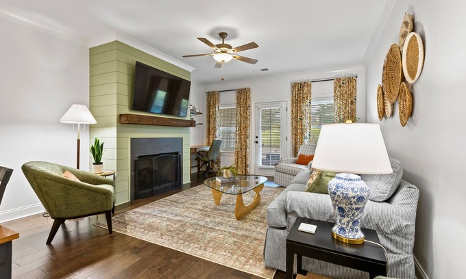 Auburn - Opelika House | Tailored 2-bedroom townhome located in Auburn's peaceful Farmville Lakes