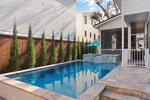 King City House | Take It Easy - 104 Gould Street