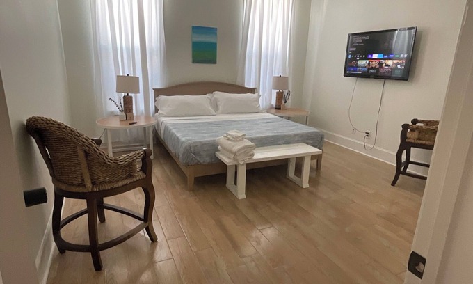 Uptown House | Take Me to the River House- Fun, Spacious, and Close to Everything