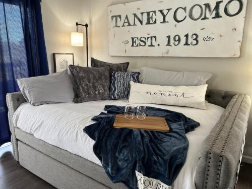 Table Rock House | TaneyComo-Topia