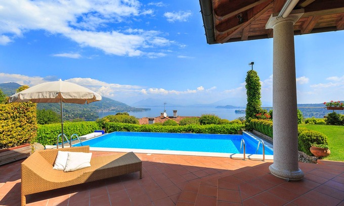 Meina Villa | Tantalizing villa with pool & panoramic views over the lake! - Villa Bellavista