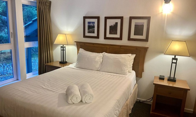 Whistler Apartment | Tantalus Boutique Hotel Spacious Whistler Suite