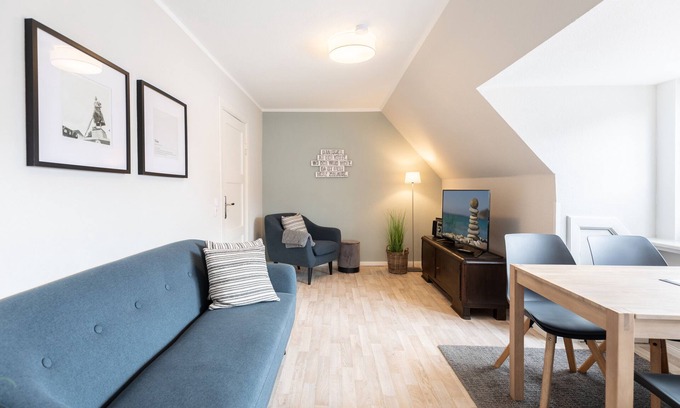 Zentrum Apartment | Tante Tine vacation apartment in Husum for up to 4 people
