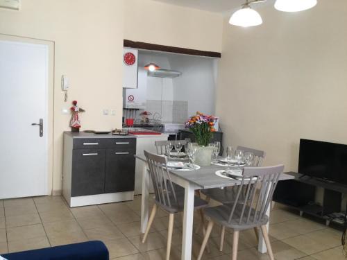 Cahors Old Town Apartment | Tapis vert 2