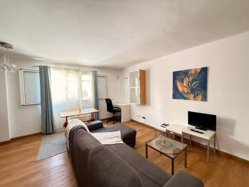 Playa de Arinaga Apartment | Tara