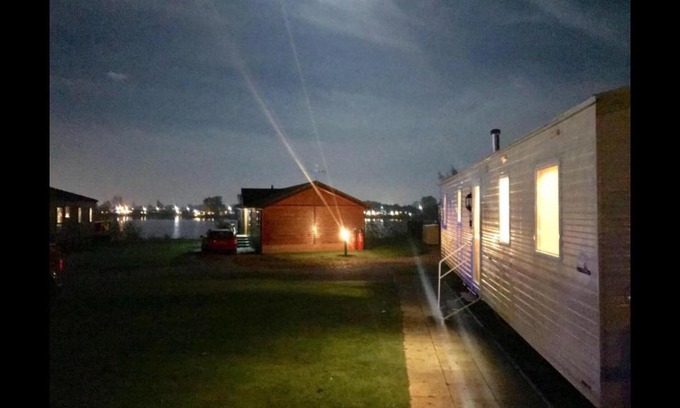 Tattershall Resort | Tattersall Lakes Country Park, 3 bedroom (8 berth) on Lazy Swan close to facilities.