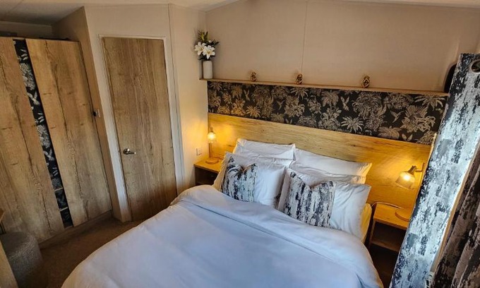 Dogdyke Other | Tattershall lakes breaks Swan view
