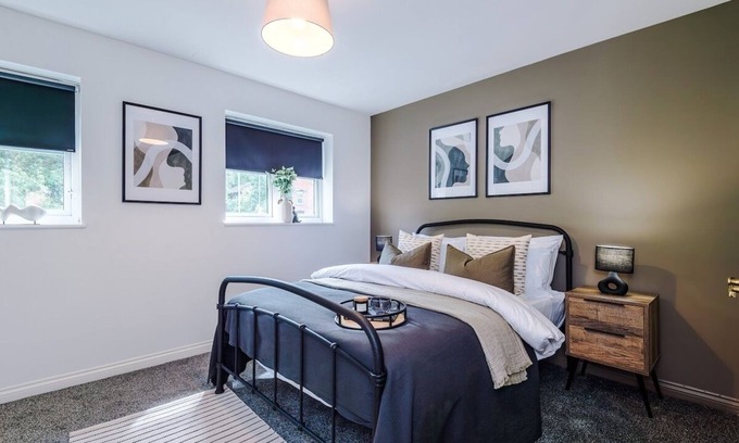 Holbeck House | Tavistock Way | Short Lets Accommodation Leeds