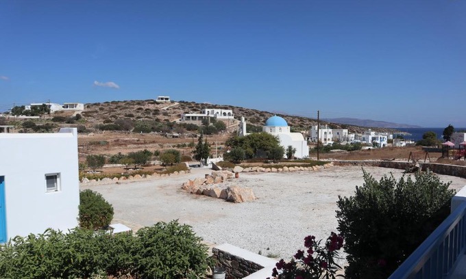 Ag. Georgios Apartment | Taxiarchis Studios