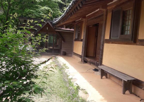 Hadong Bed & Breakfast | Tea Field Guest House