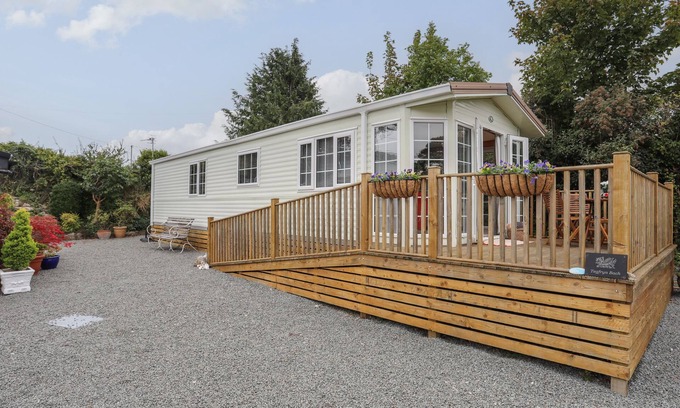 Beaumaris Cottage | TEGFRYN BACH, with a garden in Beaumaris