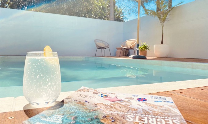 New Brighton House | Temple Beach House - New Brighton- River-beach-Pool