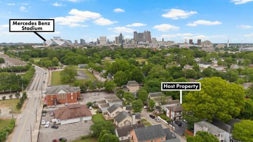 Mechanicsville House | Tenement treasure - Renovated Mechanicsville Apt