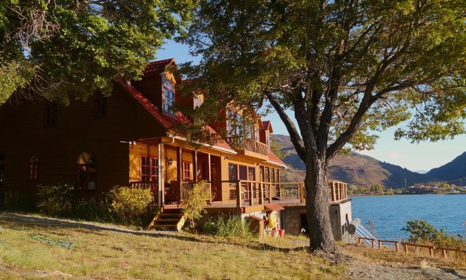 Luis Soto Cabin | Terra Luna Lodge