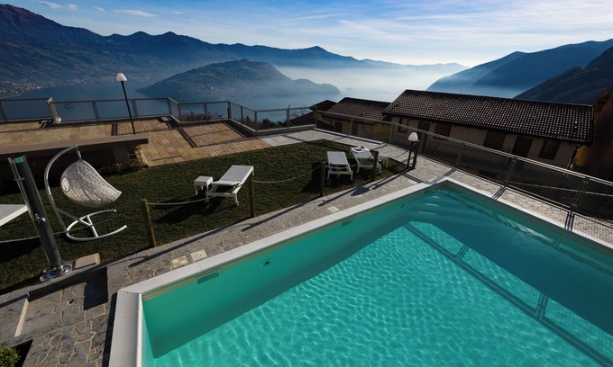 Parzanica House | Terrazza a Lago - three-room duplex apartment with terrace and pool at Lake Iseo