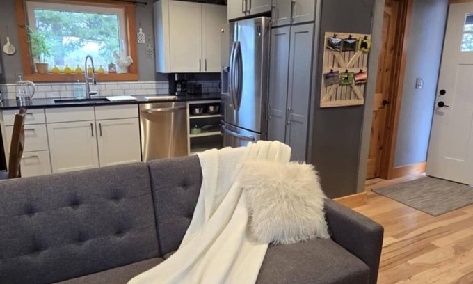 Kalispell Cabin | Terrific 1-bedroom cabin in Kalispell with WiFi
