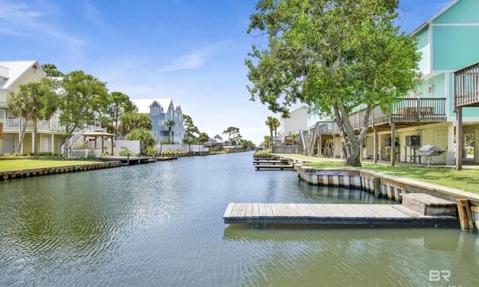 Gulf Shores Condo | Terrific Canal Front Condo and a short walk to Hangout and Beach
