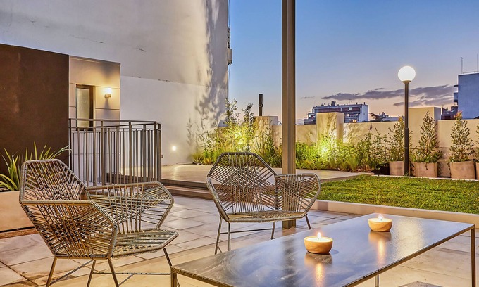 Almagro House | Terrific house with a huge terrace, Grass and BBQ