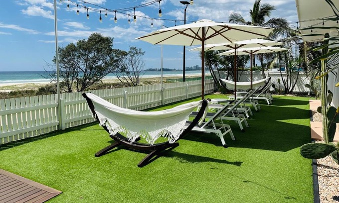 Bilinga Hotel | Tessa's on the Beach