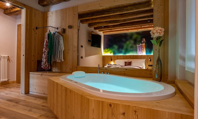 Chies d'Alpago Bed & Breakfast | TEVERONE SUITES & WELLNESS - Camera Civetta