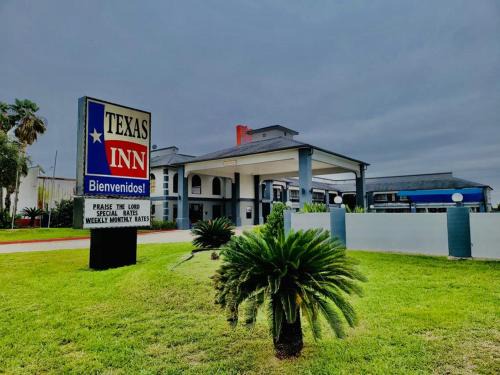 Raymondville Hotel | Texas Inn and Suites Raymondville
