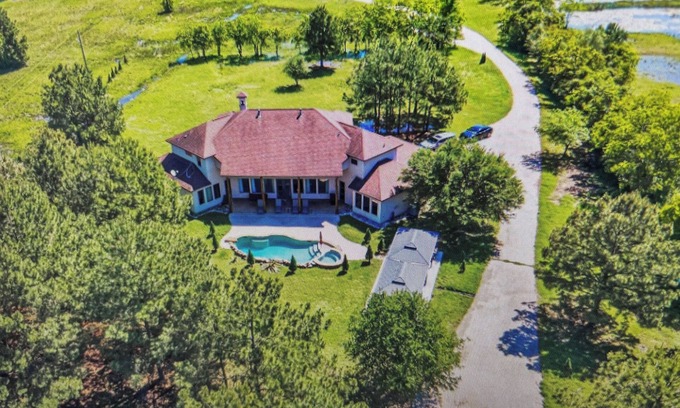 Barker House | Texas Resort Vacation