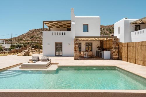 Naxos Villa | Thalelion 3 bedroom Villas with private pool and Jacuzzi