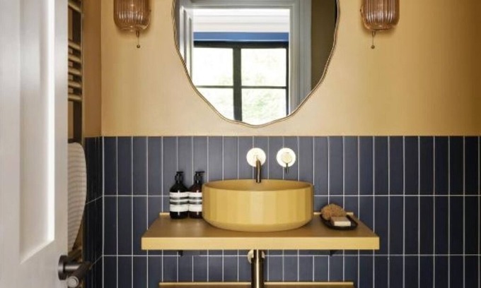 Wraysbury Apartment | Thames Mansion: Comfort Close to Top UK Attractions