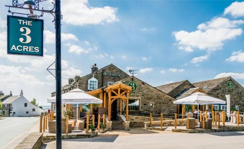 Grange Moor Hotel | The 3 Acres Inn & Restaurant