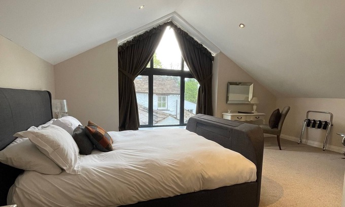 Clitheroe House | The 3 Millstones Inn