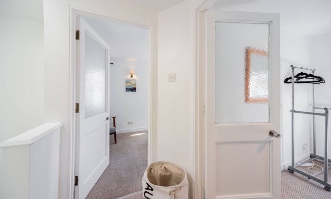 Kensal Green House | The 8 ball getaway