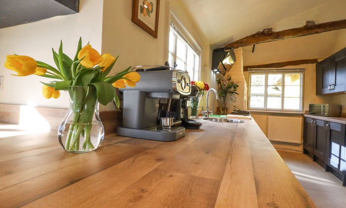 Bury St Edmunds House | The Abbey Cottage