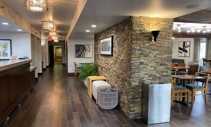 Addison Hotel | The Addison Hotel, SureStay Collection by Best Western