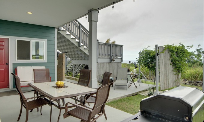 Discovery Harbour Apartment | 'The Aloha Green House' Retreat w/Ocean Views!