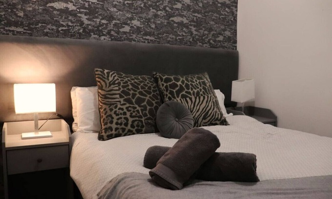 Anfield Cabin | The Anfield View B&B - 9 Bed Room