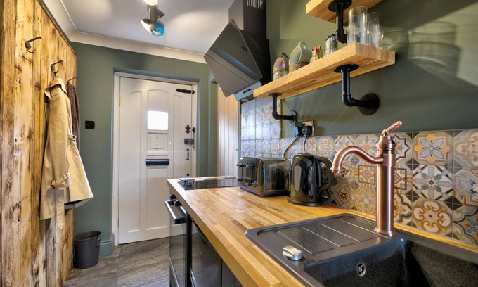 Lancing Apartment | The Annex By the Sea