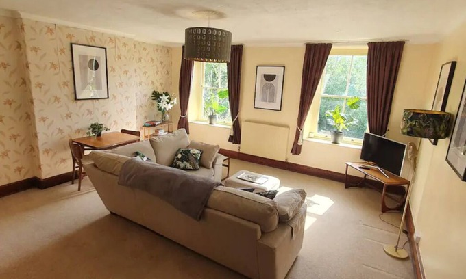 Dolgellau Apartment | The Apartment at PenYcoed Hall