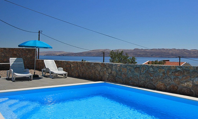 Cesarica House | The apartment Camelia with pool apartman 1 (4+2)