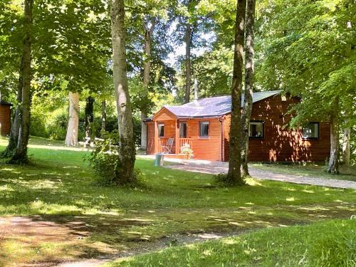 Heytesbury Ski Chalet | The Applewood Lodge