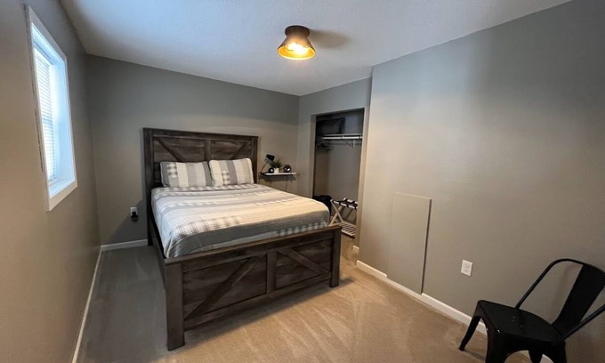 Fountain City House | The Backwaters Cottage - Farmhouse 130 North St Fountain City, WI