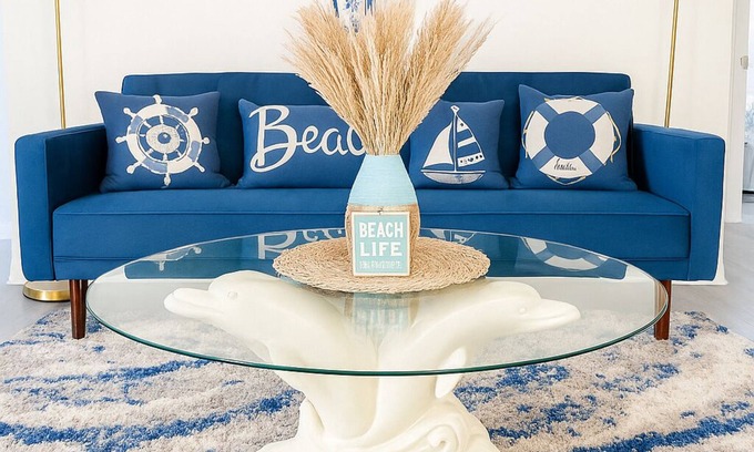 Bayview House | The Beach House 30+ day stays. A 4 minute walk to the beach! Pet friendly!
