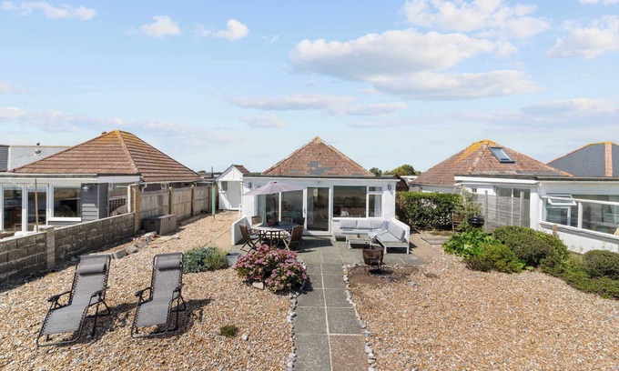 Pevensey House | The Beach House Summa