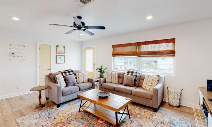 Toilla Segunda House | The Beach Sunflower