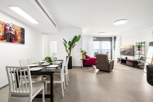 Ashdod Apartment | The Beach Tower Residence
