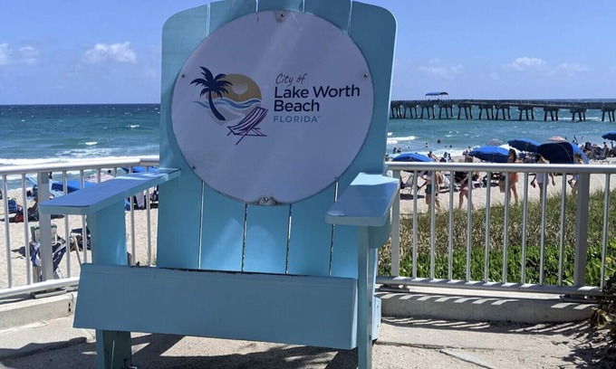 Mango Groves Apartment | The Beachside Inn.(1.5 miles 🏖 beach .3 Lakeworth Golf ⛳️)