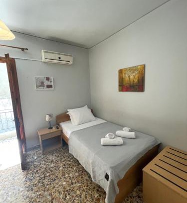 Lesvos Apartment | The Beehive 2