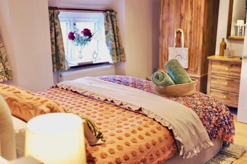 South Leigh House | The Belle