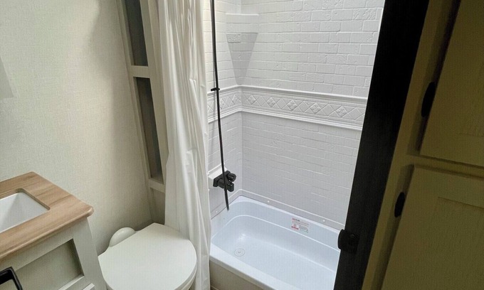 Mingoville House | The Bellefonte Campground presents: The 2025 Coachmen Chaparral Camper Rental