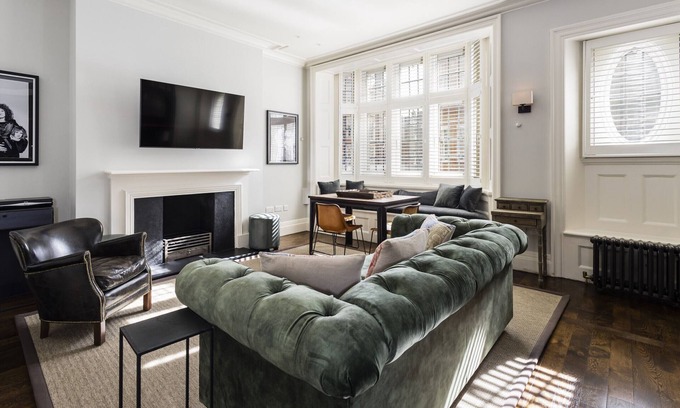 City of Westminster Apartment | The Berkeley Square Suite