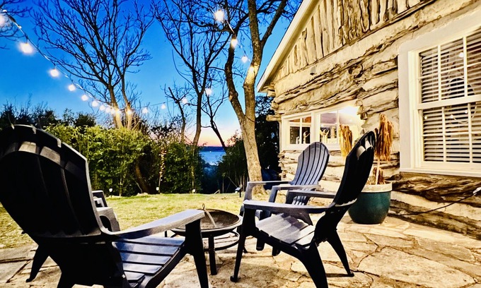 Volente Cabin | The Best Little Shorehouse in Texas